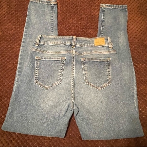 R1893 Distressed and ripped Jeans - Picture 4 of 7